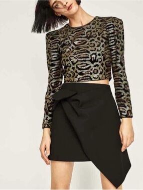 Zara Black Asymmetric Mini Skirt
